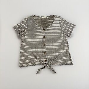 Notations Women's T-Shirt 1X Black and White Geometric Printed Button-up